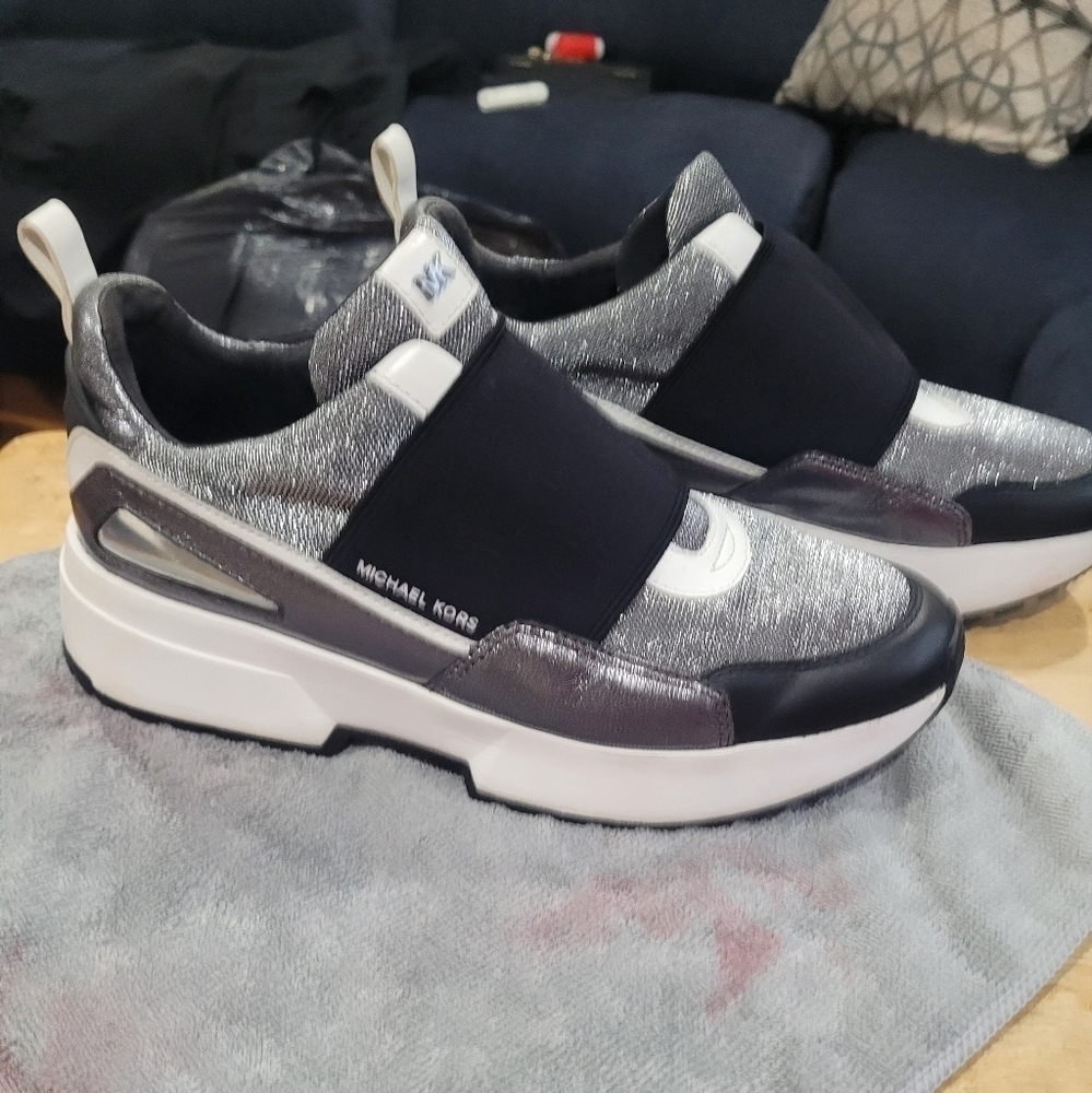 Pre-owned Womens Michael Kors sneakers